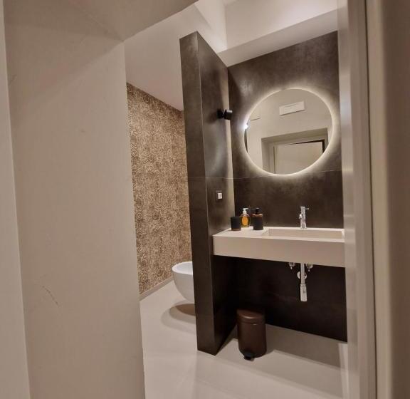 اتاق استاندارد سه نفره, Ap Luxury Room