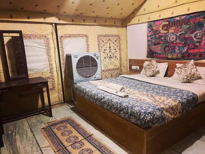 Standard Tent, Rising Star Desert Camp