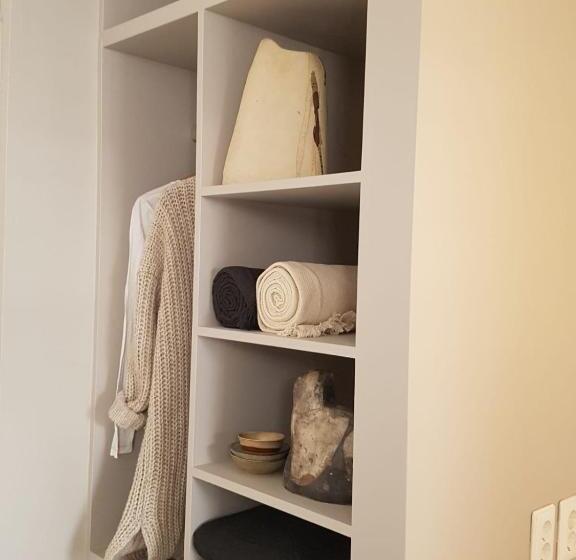 Номер Deluxe, The Superstay Boutique Guestroom