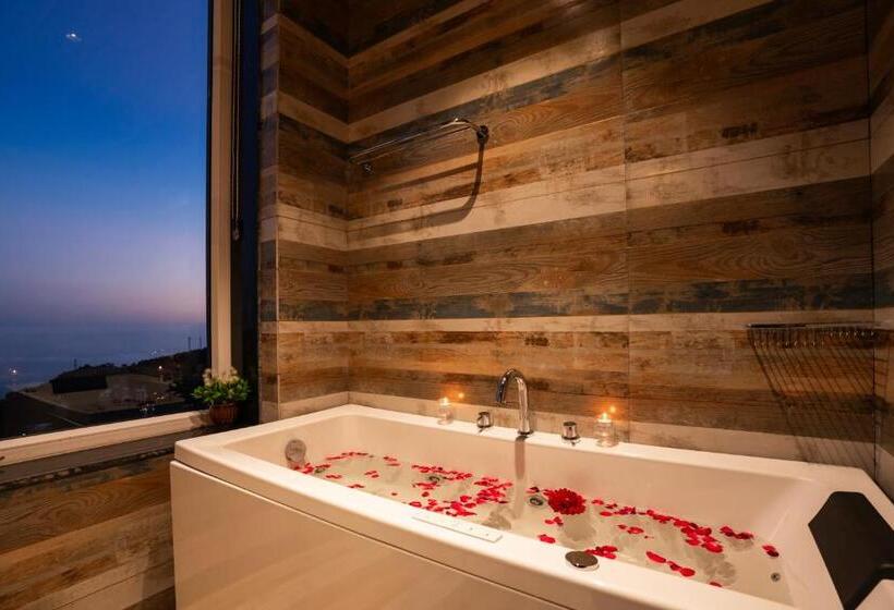 스탠다드 룸 킹사이즈 침대, Alt Life Luxe   Uppper Bhagsu Mcleodganj