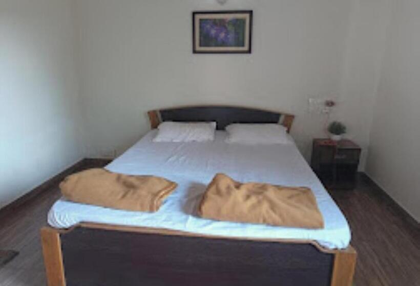 Номер Deluxe, Durvankur Amboli