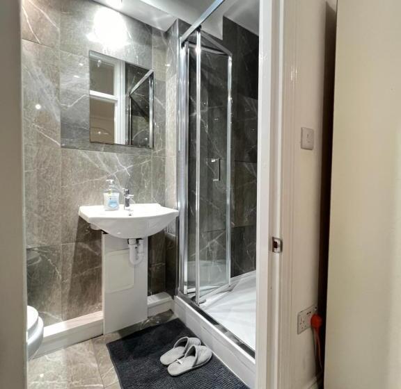Номер Стандарт, Stayeasy En Suite London