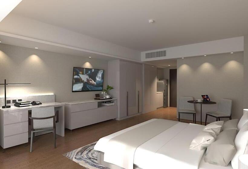 Студия Стандарт, Oakwood Makati Avenue