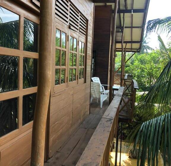 Номер Стандарт Вид на Озеро, Opera Beach Inn
