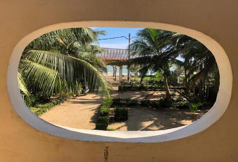 Номер Deluxe Вид на Море с Балконом, Opera Beach Inn