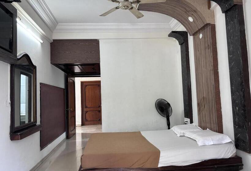 标准间, Staymaker Hotel Raj Empire