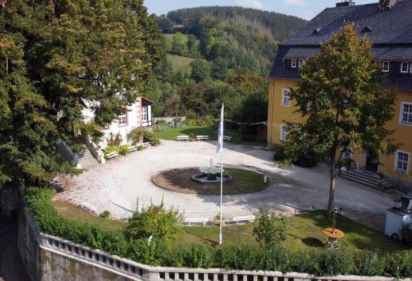 Номер Стандарт Вид на Сад, Kavaliershaus Neben Schloss Rauenstein