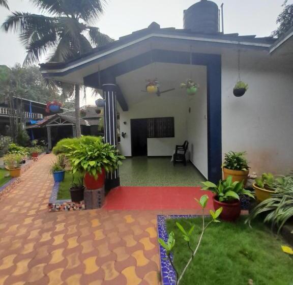 اتاق استاندارد با چشم‌انداز باغ, Atharva Holiday Homes