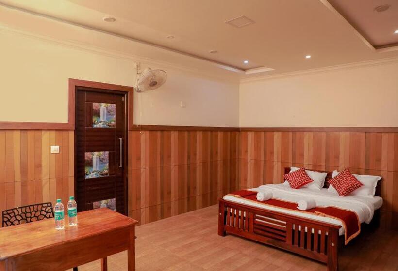 이그제큐티브 스위트, Edakkal Home Stay