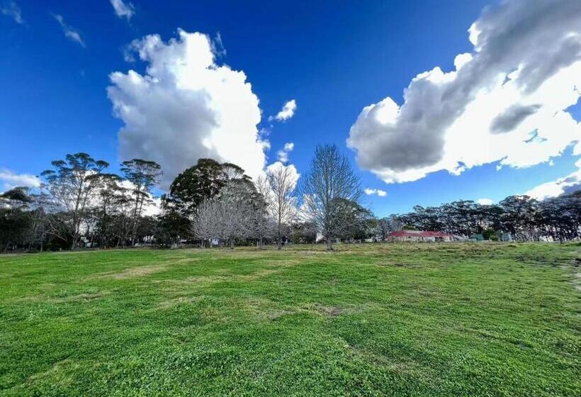 Семейный Номер, Sydney Farm Stay    Live With Nature And Animals