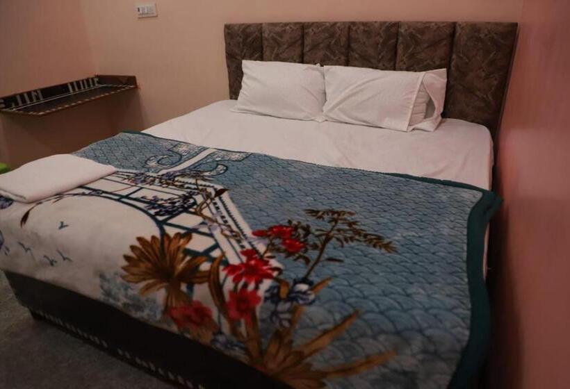 Номер Стандарт, Shri Laddu Gopal Guest House