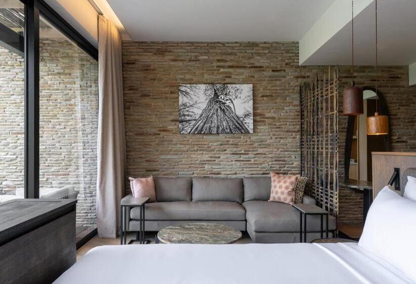Люкс Премиум, Radisson Safari Hotel Hoedspruit