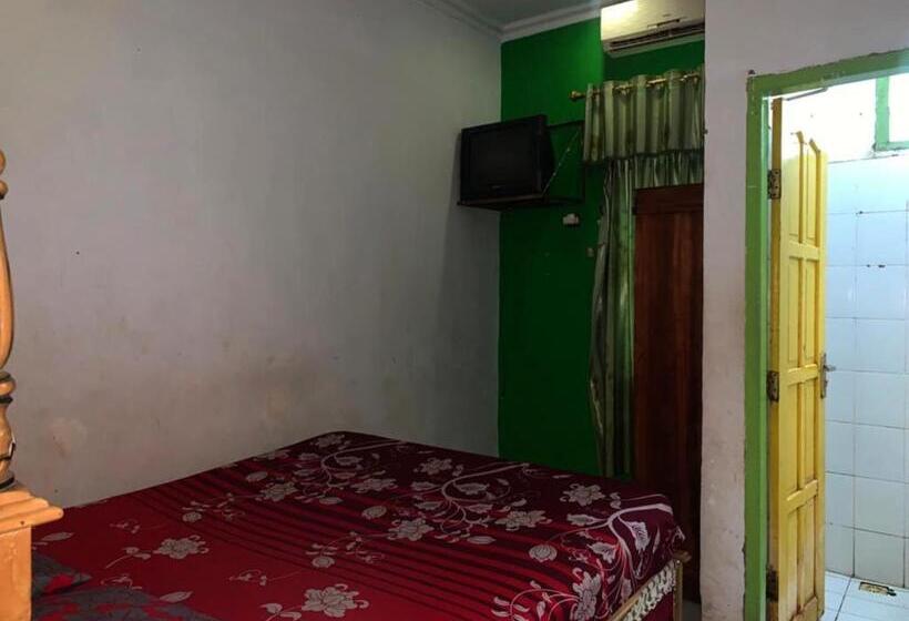 디럭스 룸, Oyo 93304 Wisma La Oda Syariah