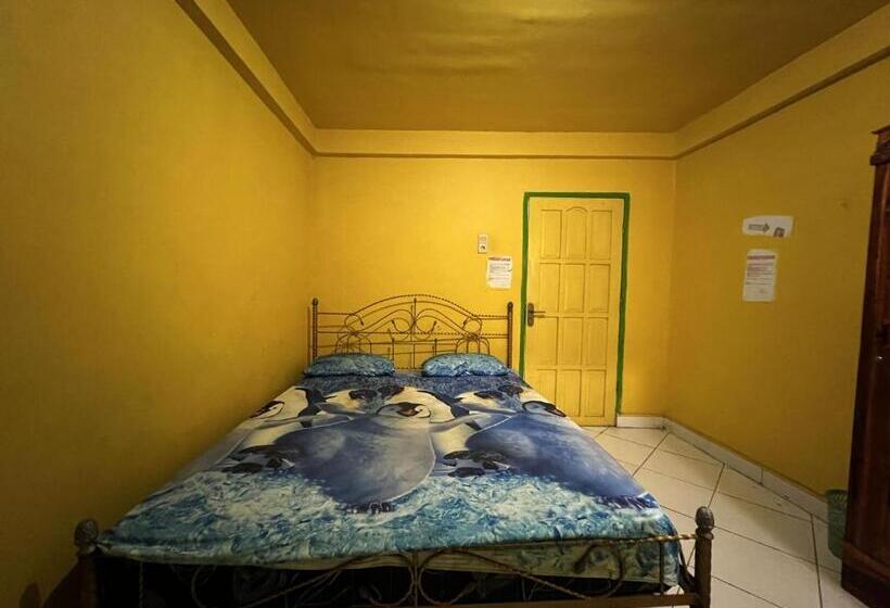 디럭스 룸, Oyo 93304 Wisma La Oda Syariah