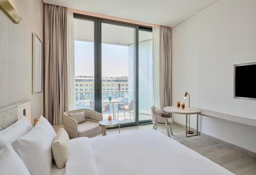 اتاق دلوکس با تخت کینگ و چشم‌انداز, Arabella Beach Hotel Kuwait Vignette Collection, An Ihg