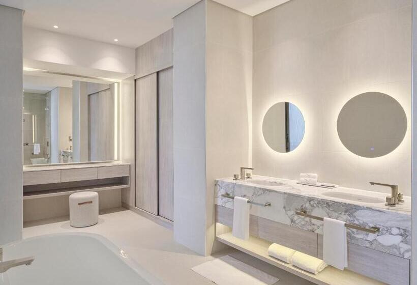 سوییت با چشم‌انداز دریا, Arabella Beach Hotel Kuwait Vignette Collection, An Ihg
