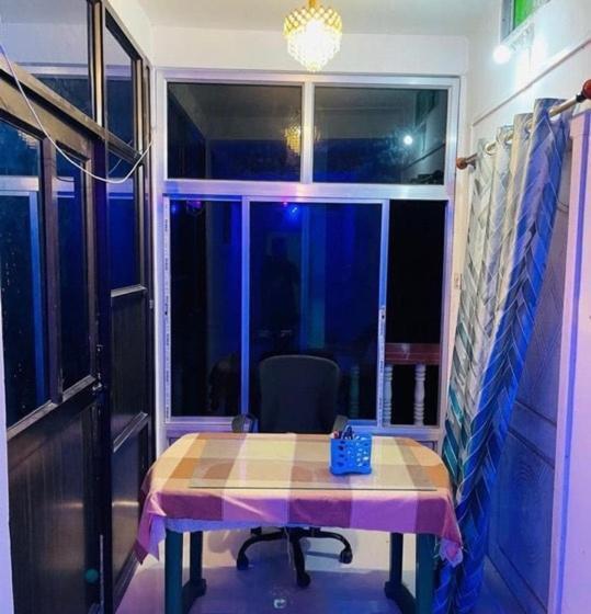 三人经典房间, Flagship Rb Homestay
