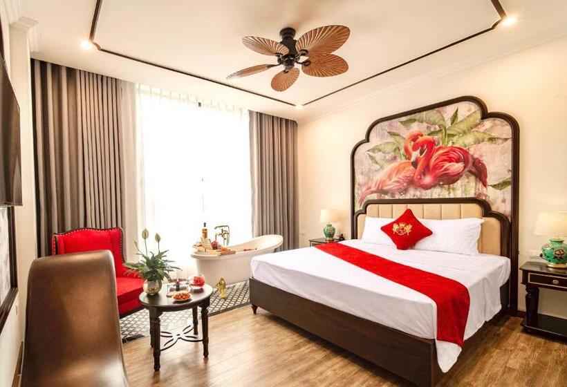 اتاق سوپریور, Lake Hotel Sóc Sơn