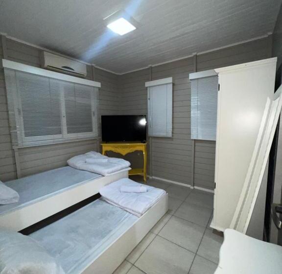 Quarto Estandar, Uluwatu