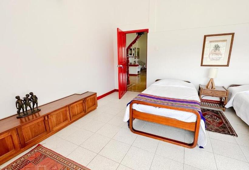 اتاق استاندارد سه نفره, Finca Hotel Hacienda Bruselas