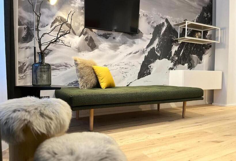 Номер Deluxe, Mariandl Am Berg