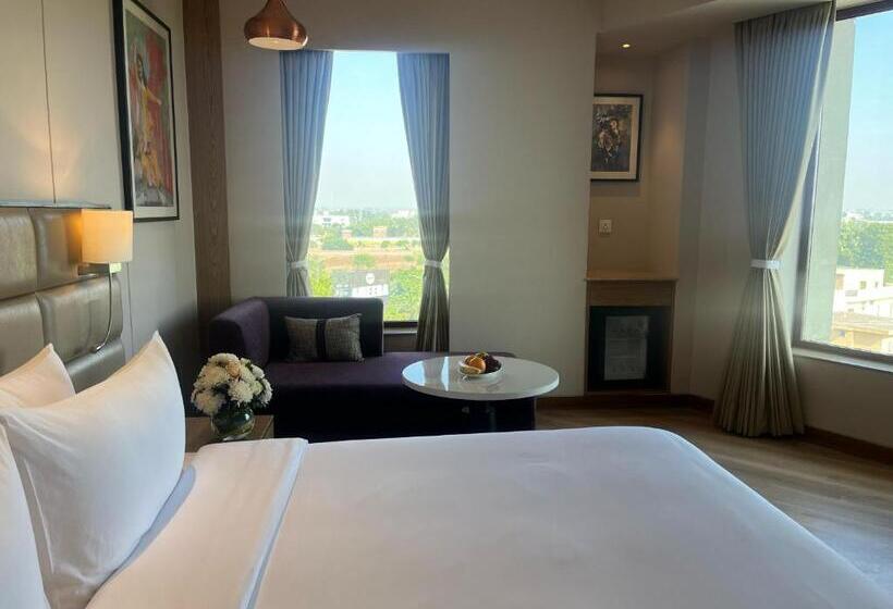 اتاق پرمیوم, Ramada Encore By Wyndham Amritsar Airport