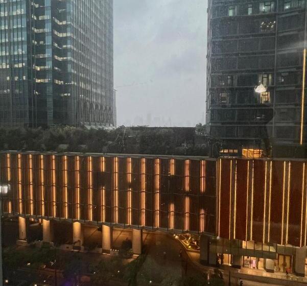 Студия Deluxe, La Palazzo   Across Uptown Mall & Grand Hyatt Bgc