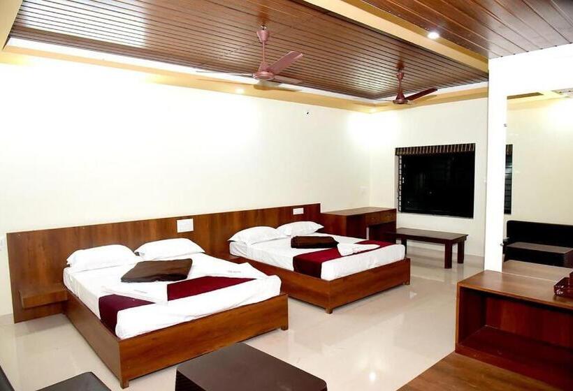 豪华家庭房间, Light House Beach Resort