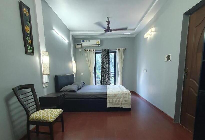 标准间带阳台, Fernandes Homestay  Apartment Near The Beach  Feliz