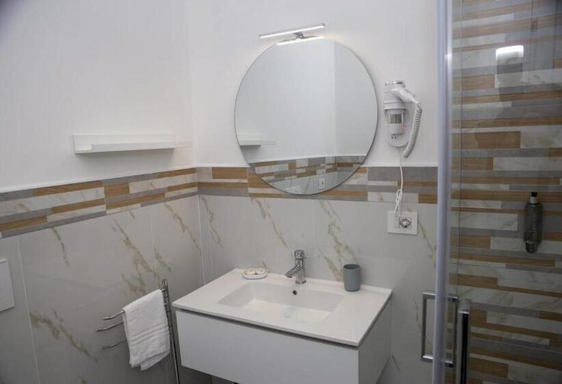 اتاق استاندارد, Quinto Apartments