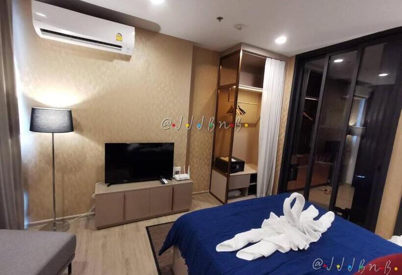 Номер Deluxe Вид на Море Боковой, Edge Central Pattaya Seaview By Jjj