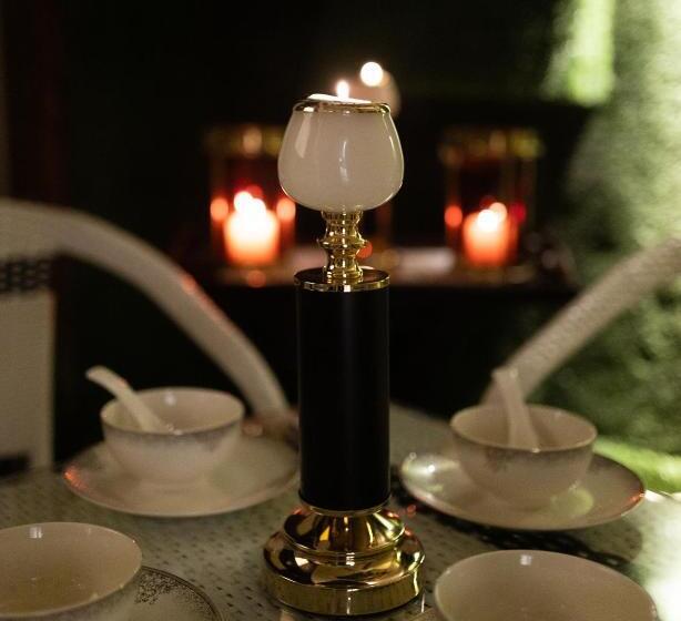 سوییت سوپریور, Victorian Elegance Luxury Stays