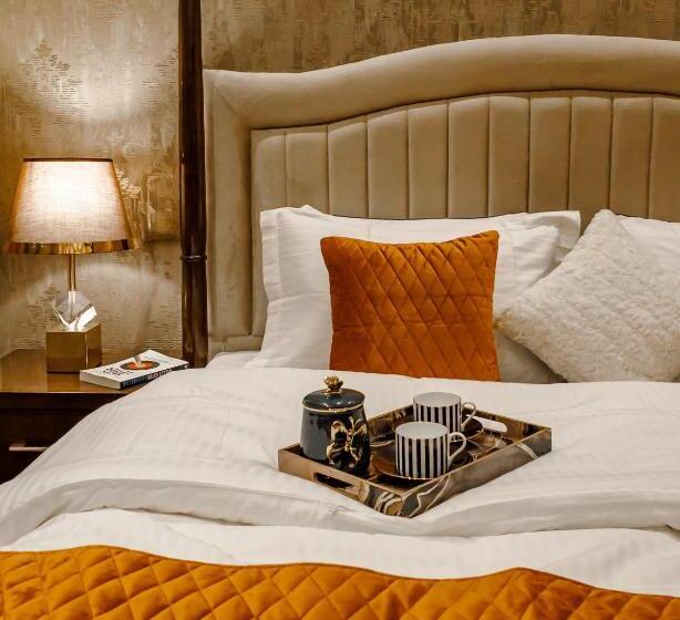 سوییت سوپریور, Victorian Elegance Luxury Stays