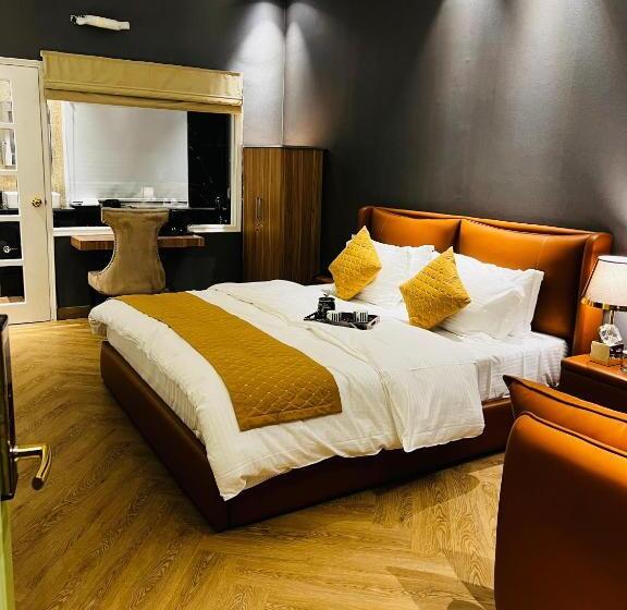 اتاق لوکس, Victorian Elegance Luxury Stays