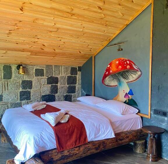 اتاق استاندارد با تخت بزرگ, Hobbit Chalet
