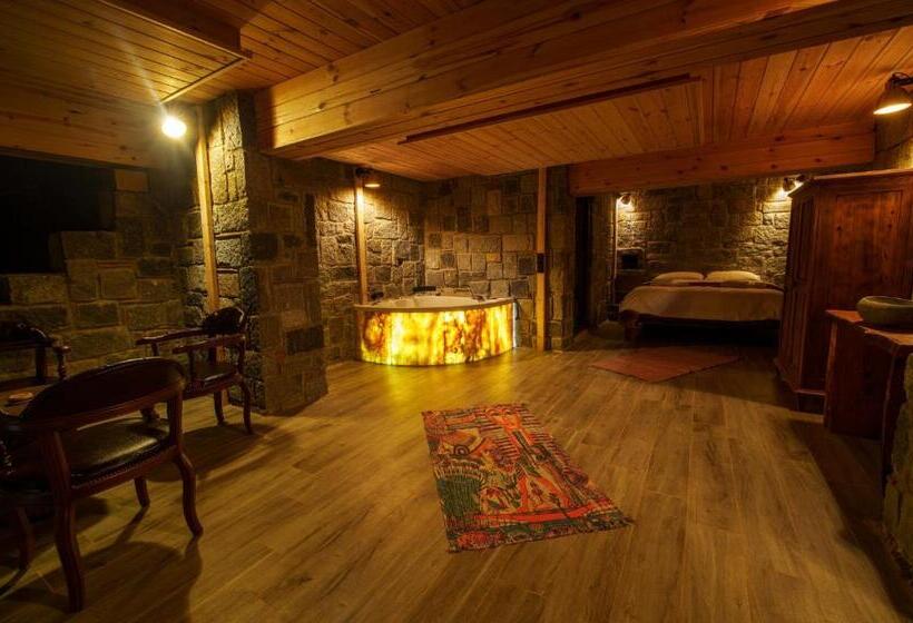 Quarto Estandar, Hobbit Chalet