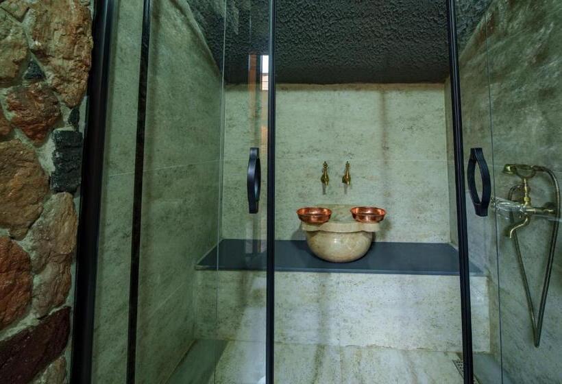 Quarto Estandar, Hobbit Chalet