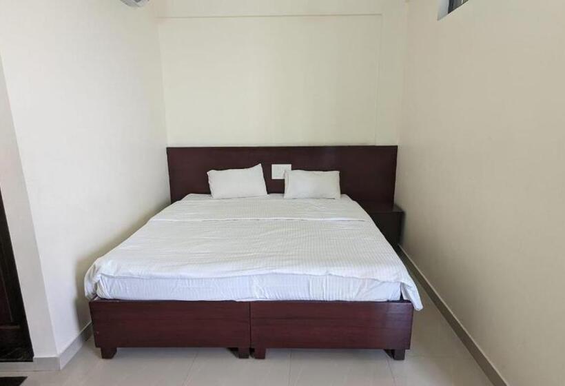디럭스 룸, Masterkey Properties Infopark Kochi