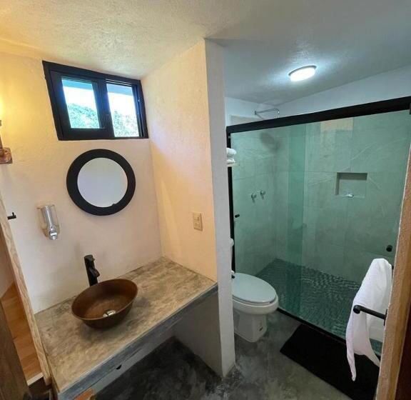 Номер Стандарт, Hostal La Roca