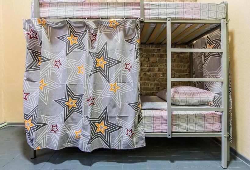 تختخواب در اتاق مشترک, Hostel Vokzalnaya