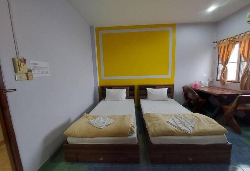 デラックスルーム, Mongnon Hotel โรงแรมมองนอน อุดรธานี