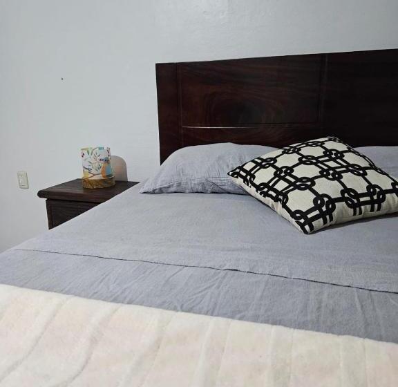 اتاق استاندارد, Hostal Urbano