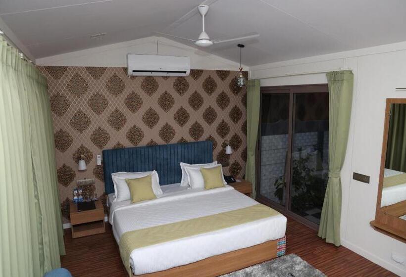 Стандартный Номер Кровать Кинг, Skd Resort And Club