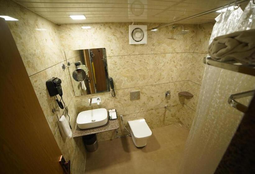Студия Стандарт, Skd Resort And Club