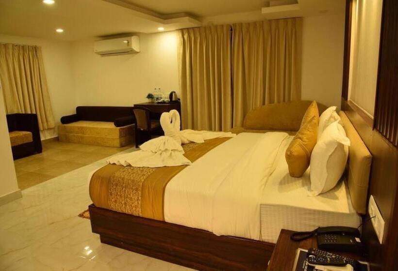 Номер Deluxe, De Falcon Beach Goa Candolim