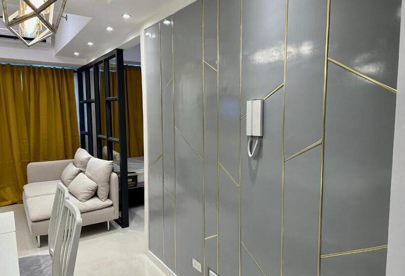 آپارتمان 1 خوابه با چشم‌انداز استخر, El Condo @ Shore 3 Residences
