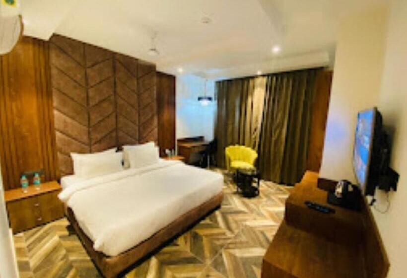 豪华房间, Grand Luxotica Dehradun