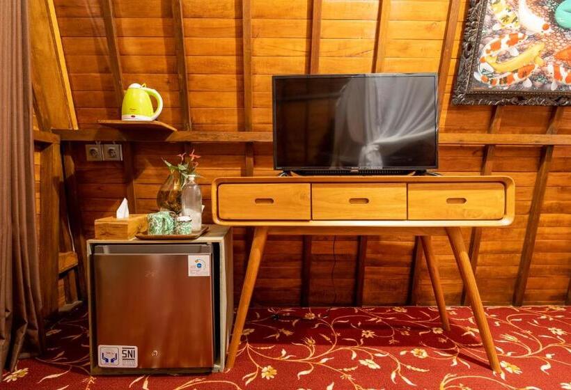Номер Deluxe, Mai Mucuk Lumbung