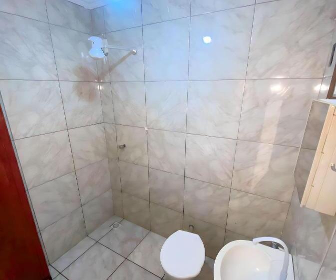 Quarto Triplo Estandar, Pousada Sunflower
