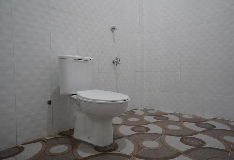 Номер Deluxe, Oyo 93205 Kusuma Hotel And Convention Hall